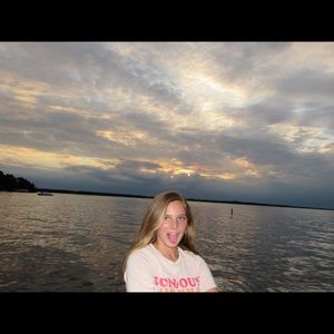 Meet your Posher, Avery